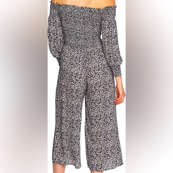 NWOT Revolve 1. State Smocked Off the Shoulder Wildflower Floral Jumpsuit Medium - Picture 4 of 9